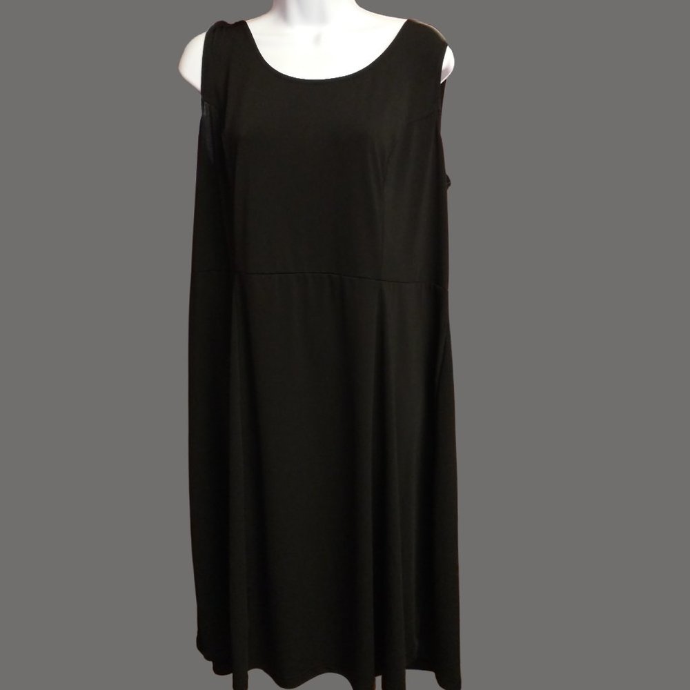 Sleeveless Black Dress